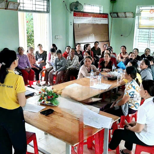 Hơn 30 người dân Đức Phổ đăng ký tham gia BHXH tự nguyện tại hội nghị tuyên truyền